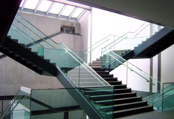 室内楼梯装修材料的材质有哪些？