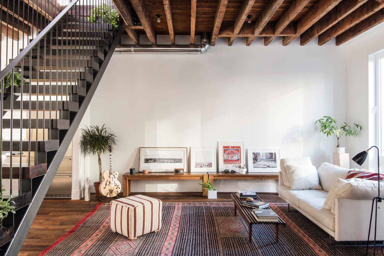 现代简约风阁楼公寓 实木与金属元素打造的线条美！